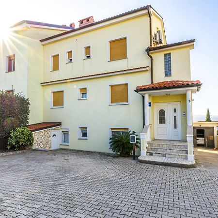 Apartment Sandro تْسْغيكفانِتْسا المظهر الخارجي الصورة